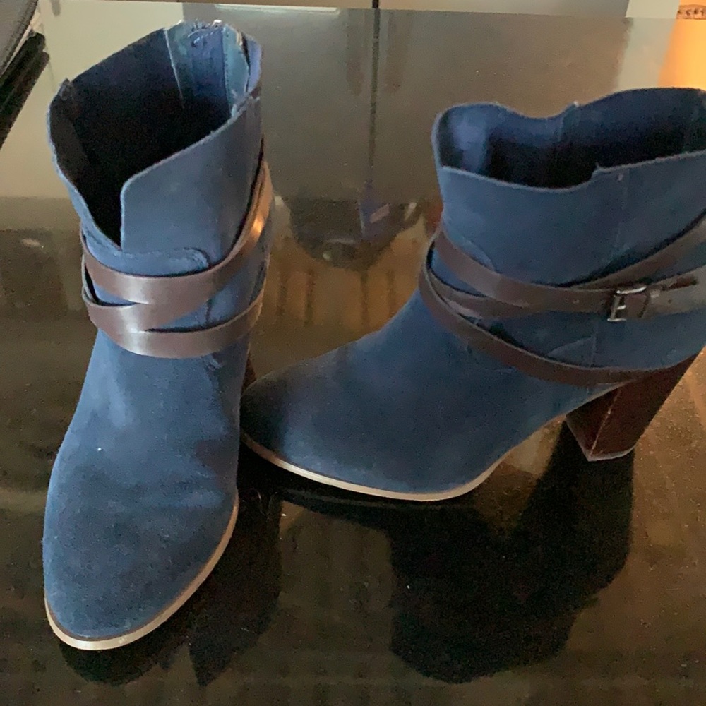Carlos Santana - Navy Blue Ankle Booties sz 7.5